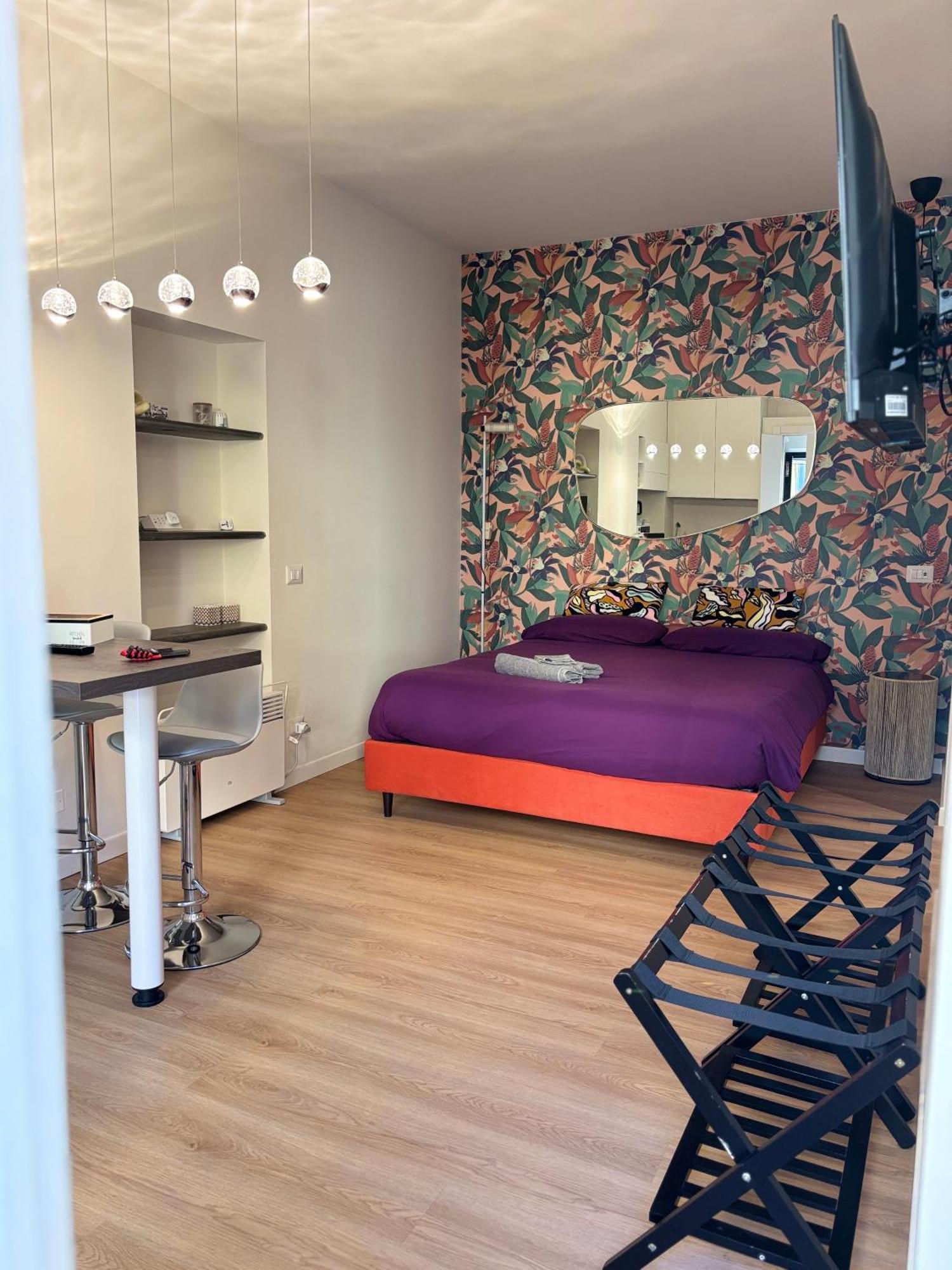 La Vecchia Milano-Les Nubles Vannucci - Il Ballatoio E Il Cortile Exterior foto