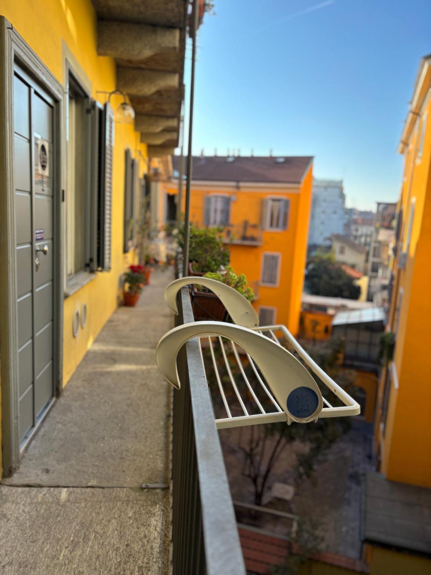 La Vecchia Milano-Les Nubles Vannucci - Il Ballatoio E Il Cortile Exterior foto